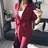 Elegant Striped Blazer Outfit – Effortless Style for Modern Women