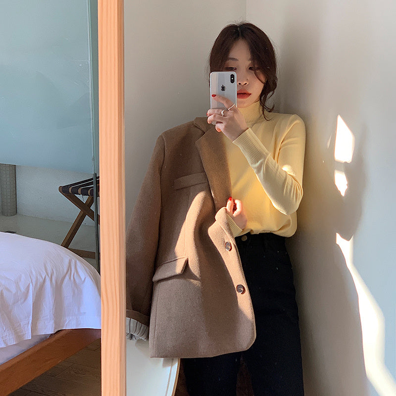 Elegant Woolen Blazer for Women – Cozy & Stylish Look