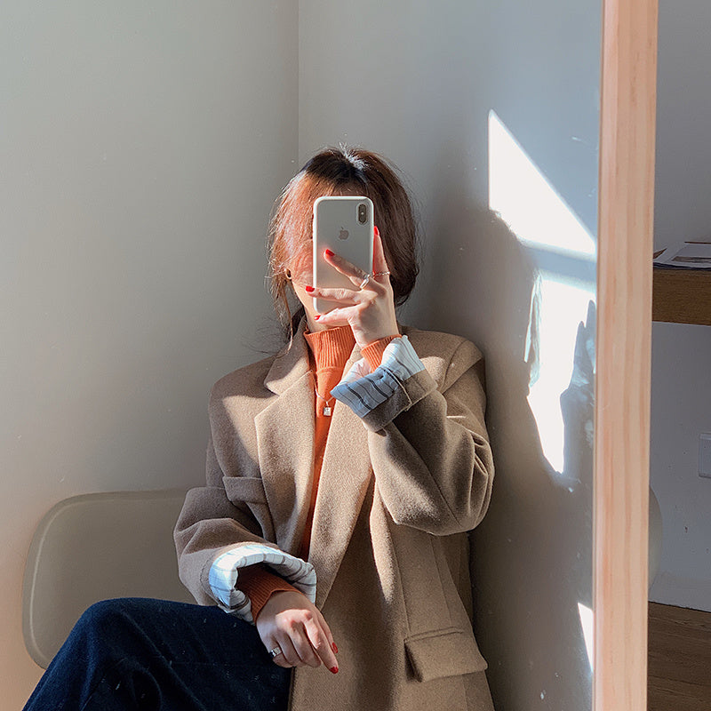 Elegant Woolen Blazer for Women – Cozy & Stylish Look