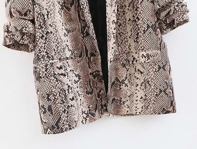 Stylish Snake Print Blazer – Stand Out with Confidence